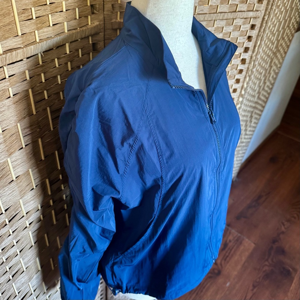 YOGALICIOUS navy blue Radiant Urban Runway windbreaker L - Picture 5 of 14